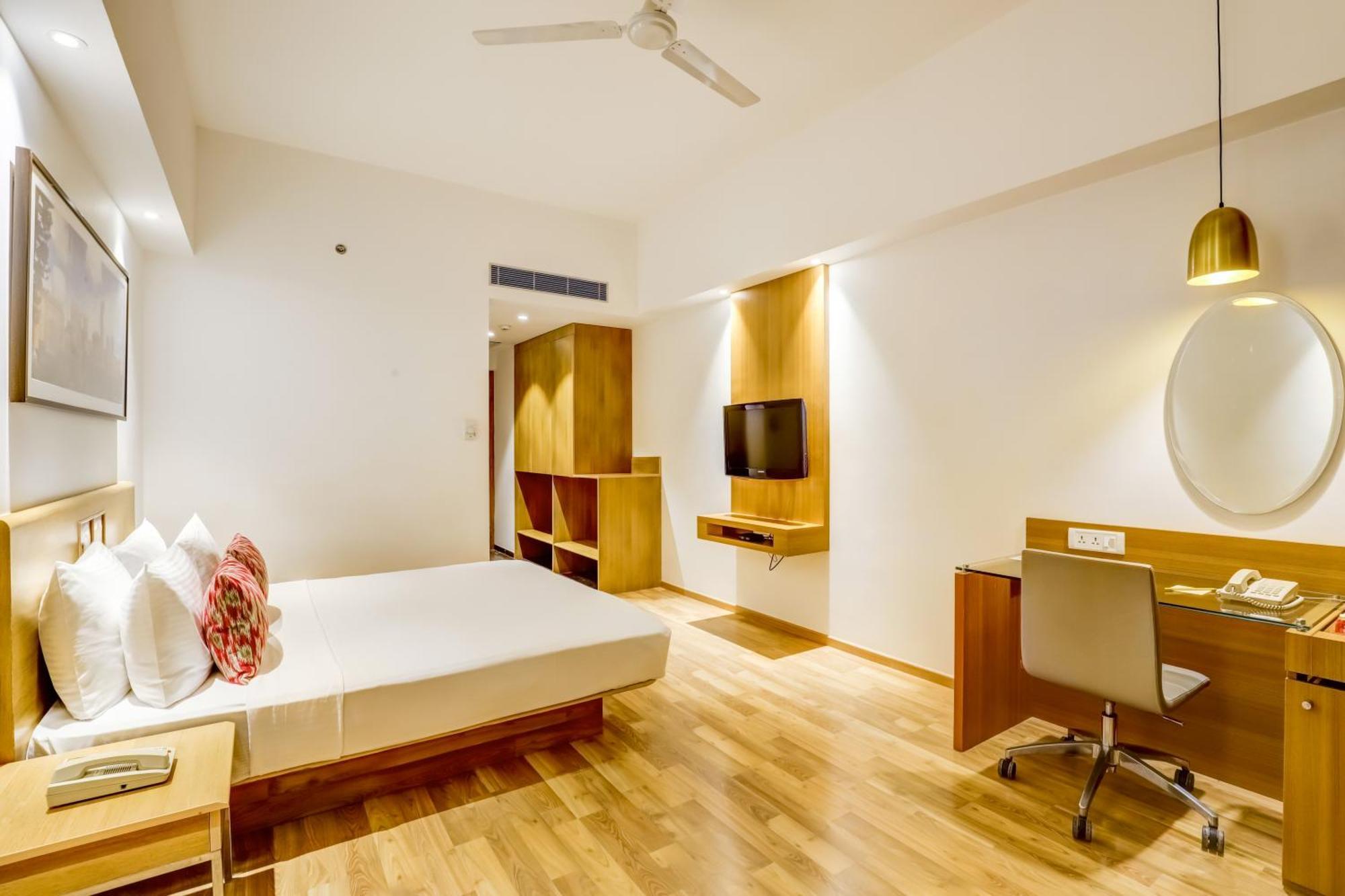 Lemon Tree Hotel Whitefield, Bengaluru Buitenkant foto