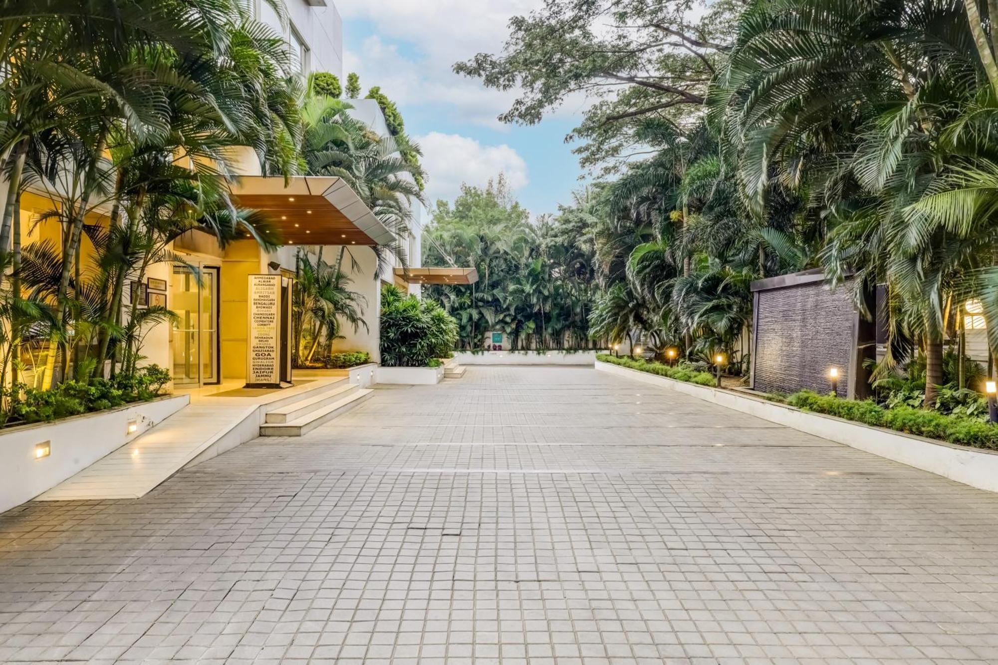 Lemon Tree Hotel Whitefield, Bengaluru Buitenkant foto