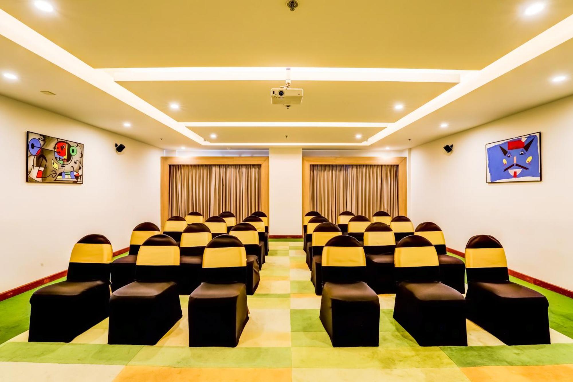 Lemon Tree Hotel Whitefield, Bengaluru Buitenkant foto
