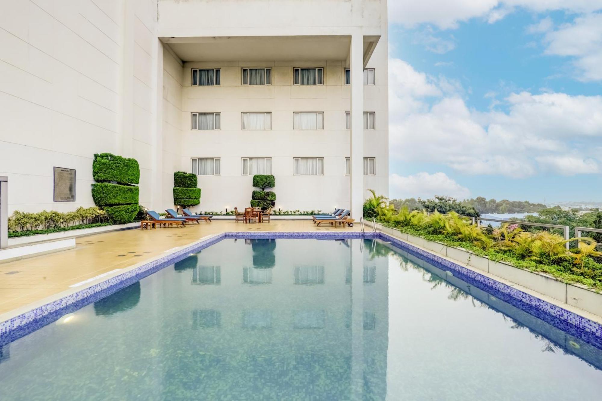 Lemon Tree Hotel Whitefield, Bengaluru Buitenkant foto